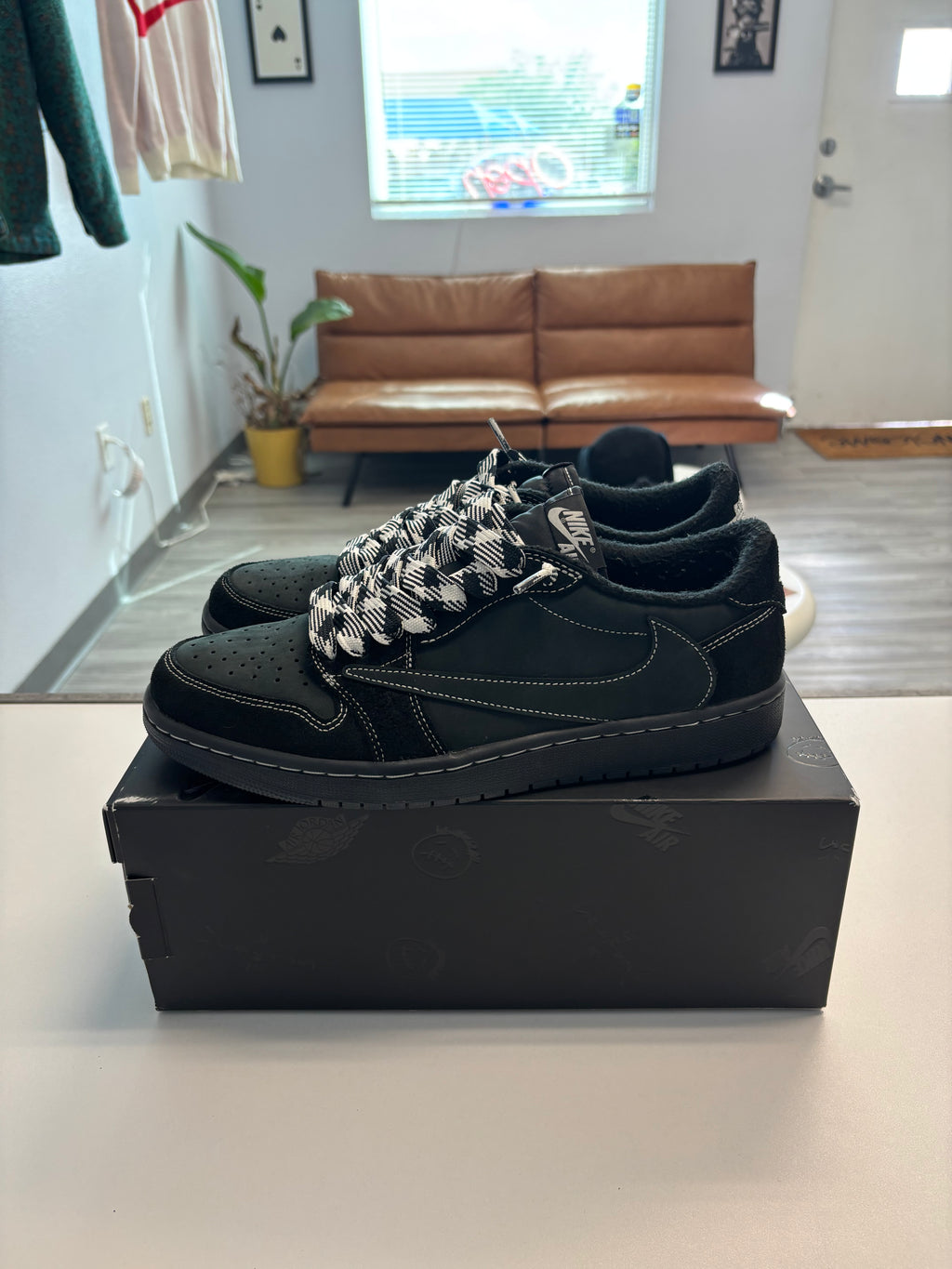 Travis Scott x Air Jordan 1 Retro Low OG SP 'Black Phantom' Pre-owned