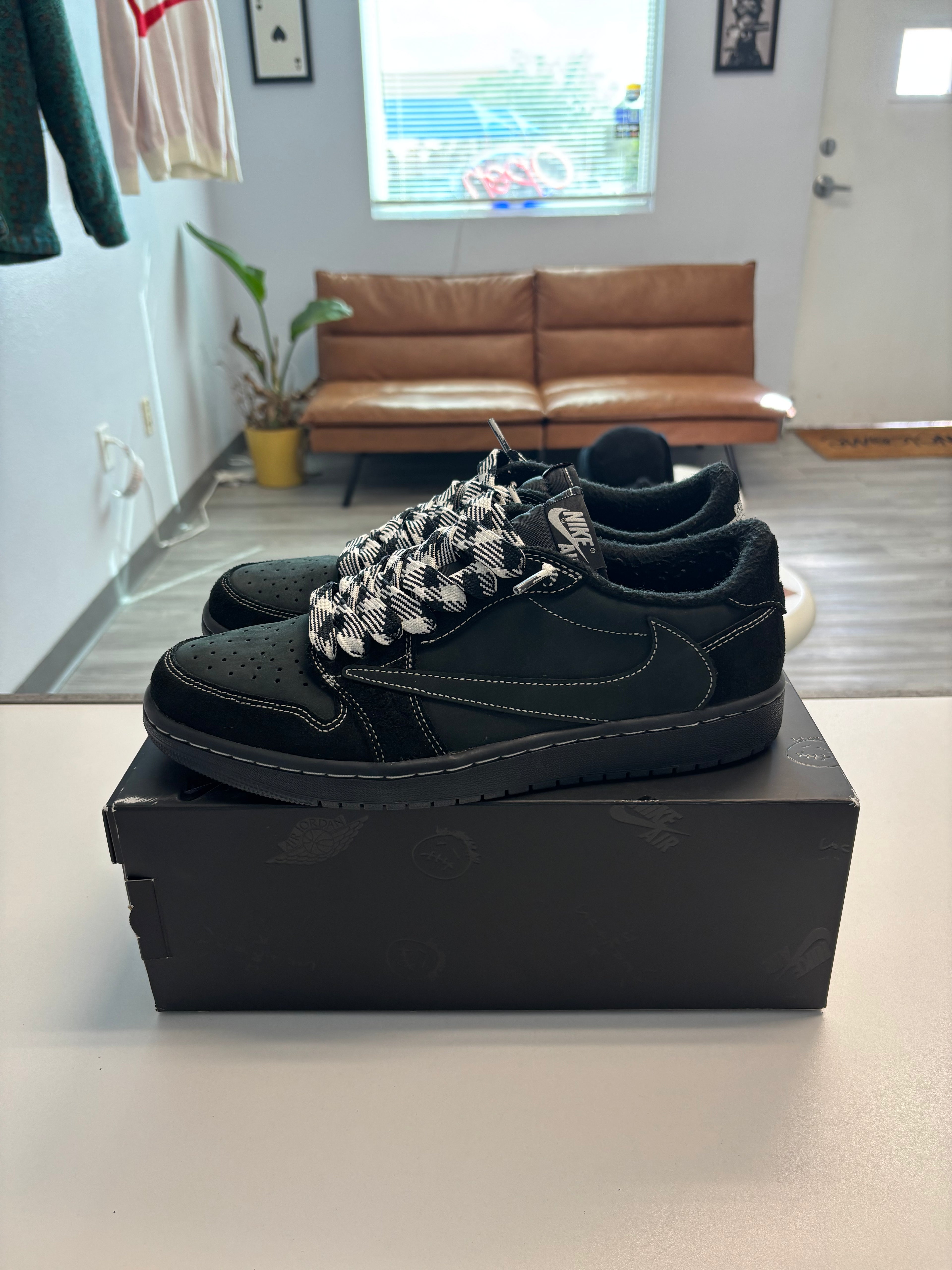 Travis Scott x Air Jordan 1 Retro Low OG SP 'Black Phantom' Pre-owned